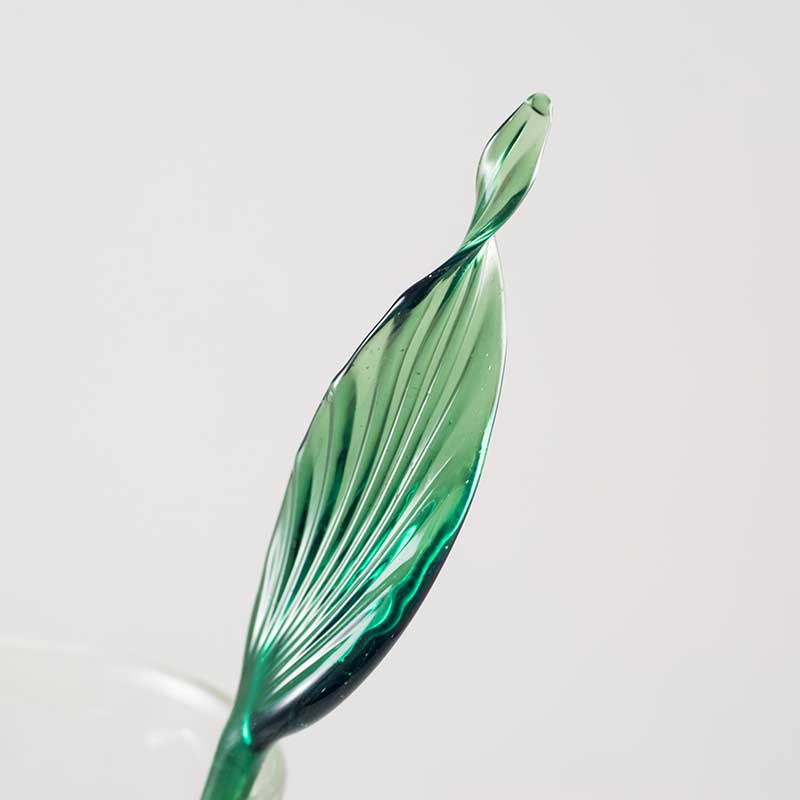 Glass Green Leaf in Glass Figurines Flowers category