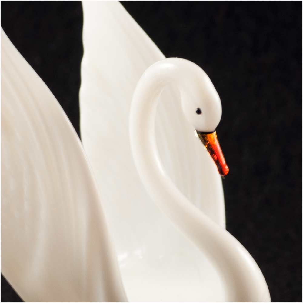Glass White SwanFigurine in Glass Figurines Birds category