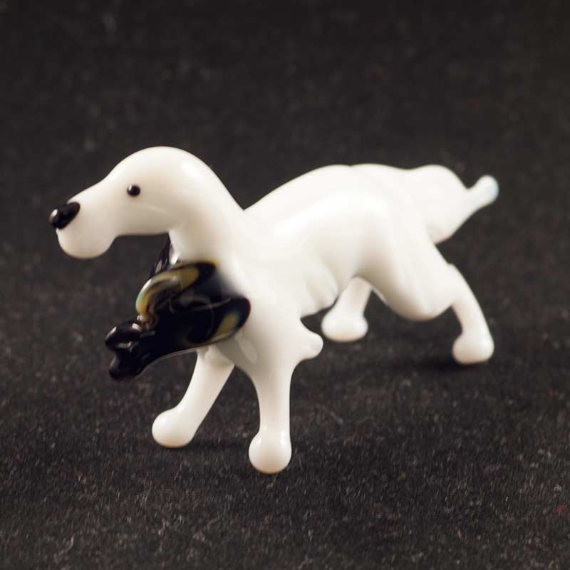 White Setter in Glass Figurines Dogs category