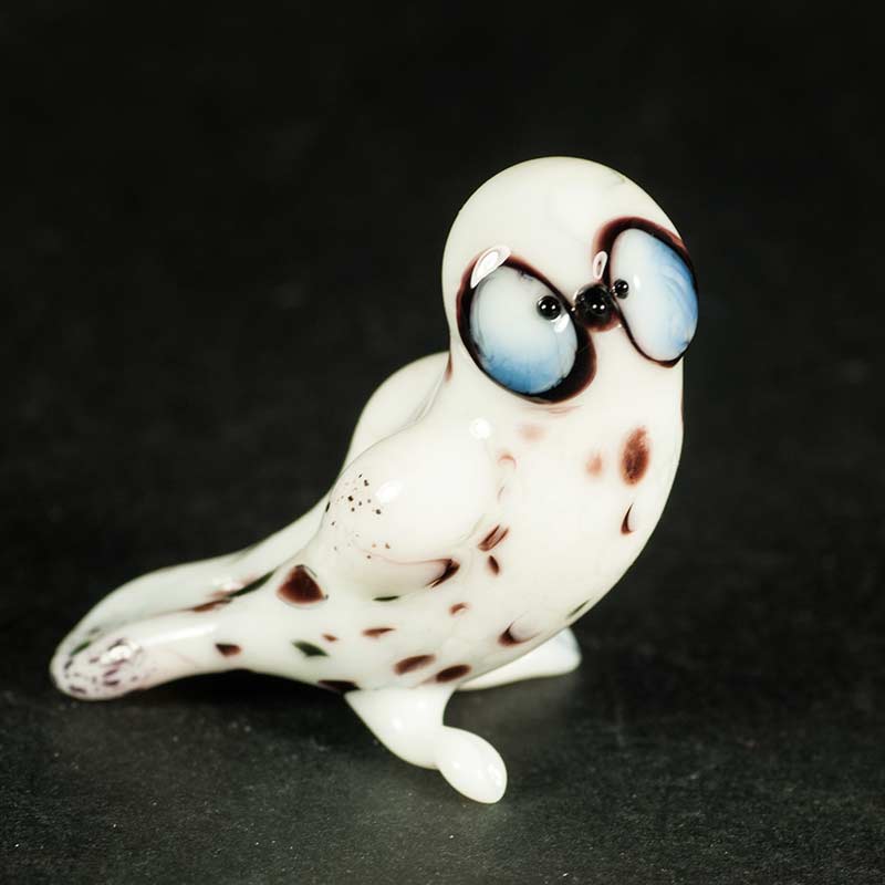 Polar Owl Figurine in Glass Figurines Birds category