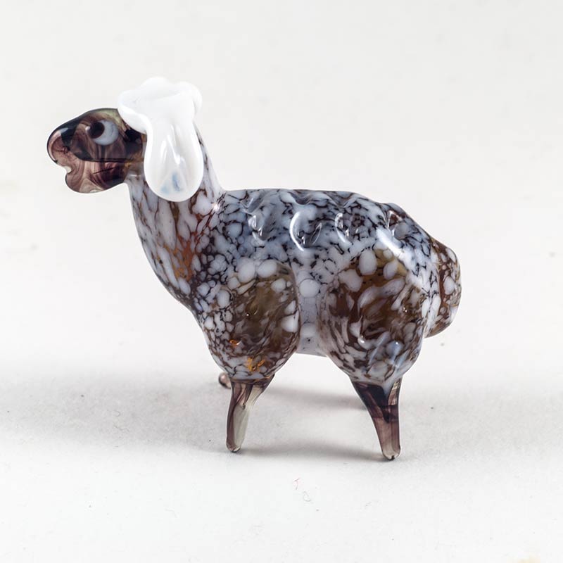 Glass Sheep Figurine in Glass Figurines Farm Animals category