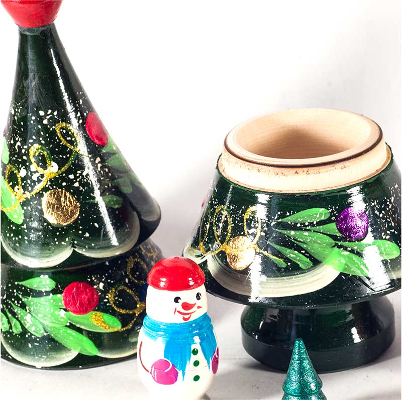 Nesting Doll Christmas Tree 4 Pieces Set in Nesting Dolls Traditional Dolls category