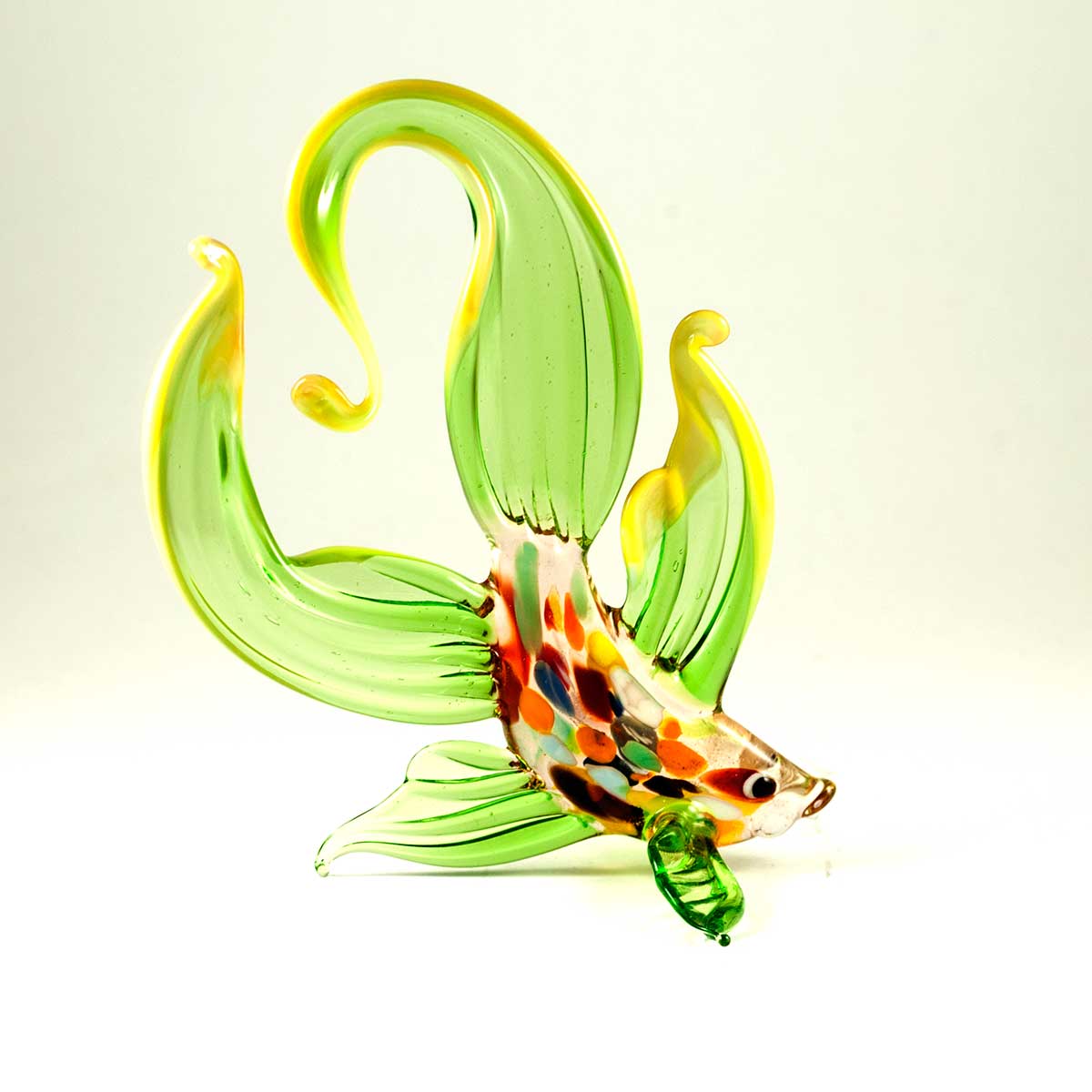 Glass Fish Figure in Glass Figurines Sea Life Creatures category