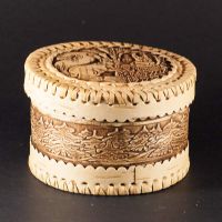 Box Round Shape Squirrels in Birch Bark Crafts Jewelry Boxes category