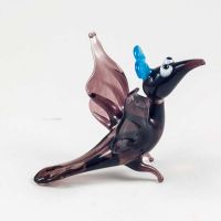 Jolly Flying Crow Figure in Glass Figurines Birds category