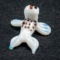 Tiny Glass Seal in Glass Figurines Miniature Figurines category