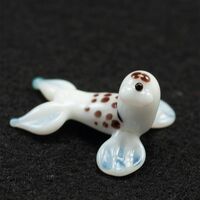 Tiny Glass Seal in Glass Figurines Miniature Figurines category