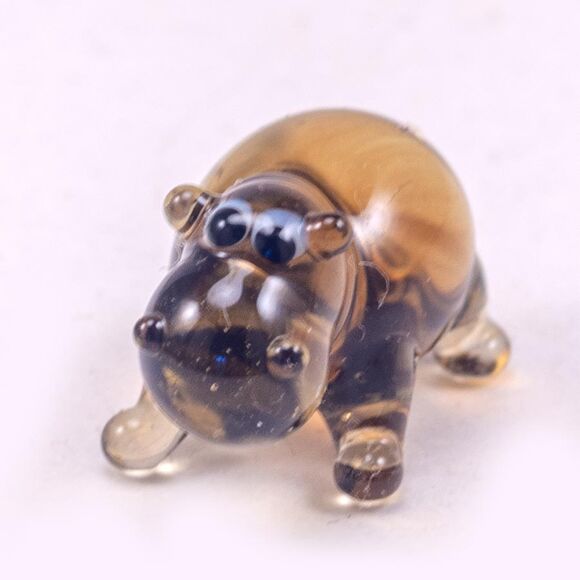 Brown Hippo Mini Figurine in Glass Figurines Miniature Figurines category