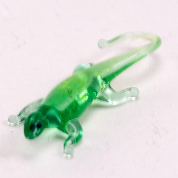 Lizard Glass Mini Figurine in Glass Figurines Miniature Figurines category